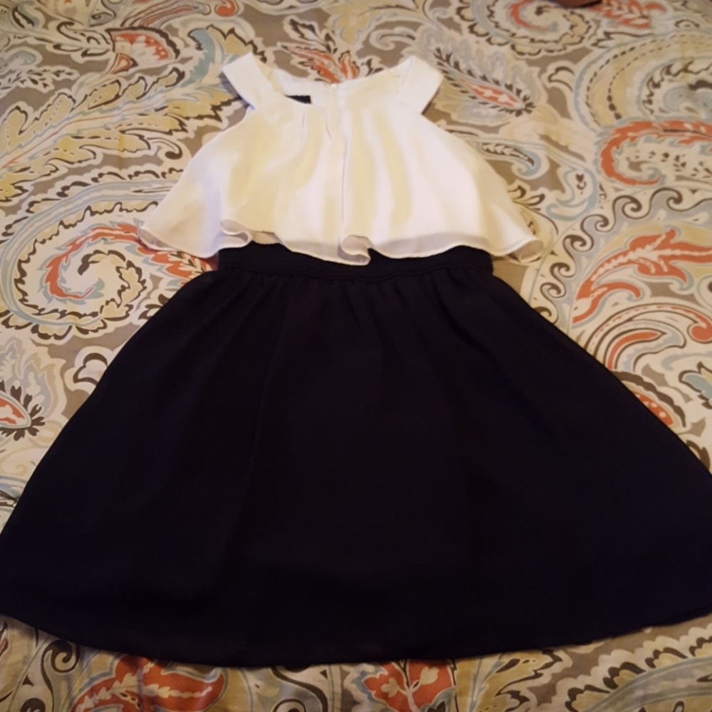 Girls dress